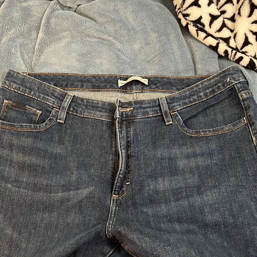 Women's jeans